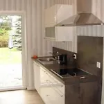 In Mit Grossem Garten By Interhome Feriehus
