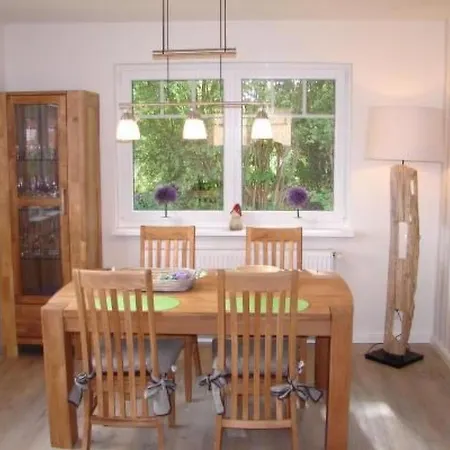 Semesterbostad In Mit Grossem Garten By Interhome Winnemark