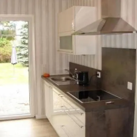 In Mit Grossem Garten By Interhome Hébergement de vacances